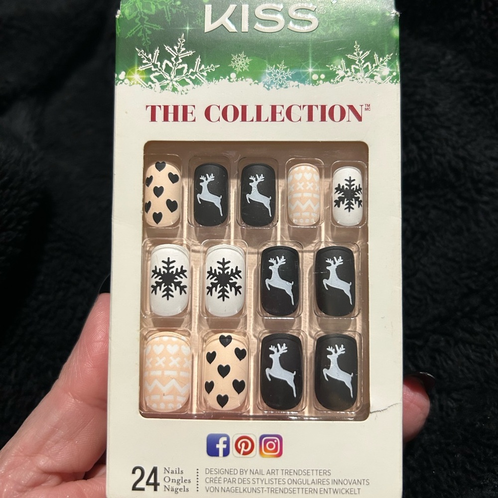 KISS The Collection Nail Art - Black, White, Cream